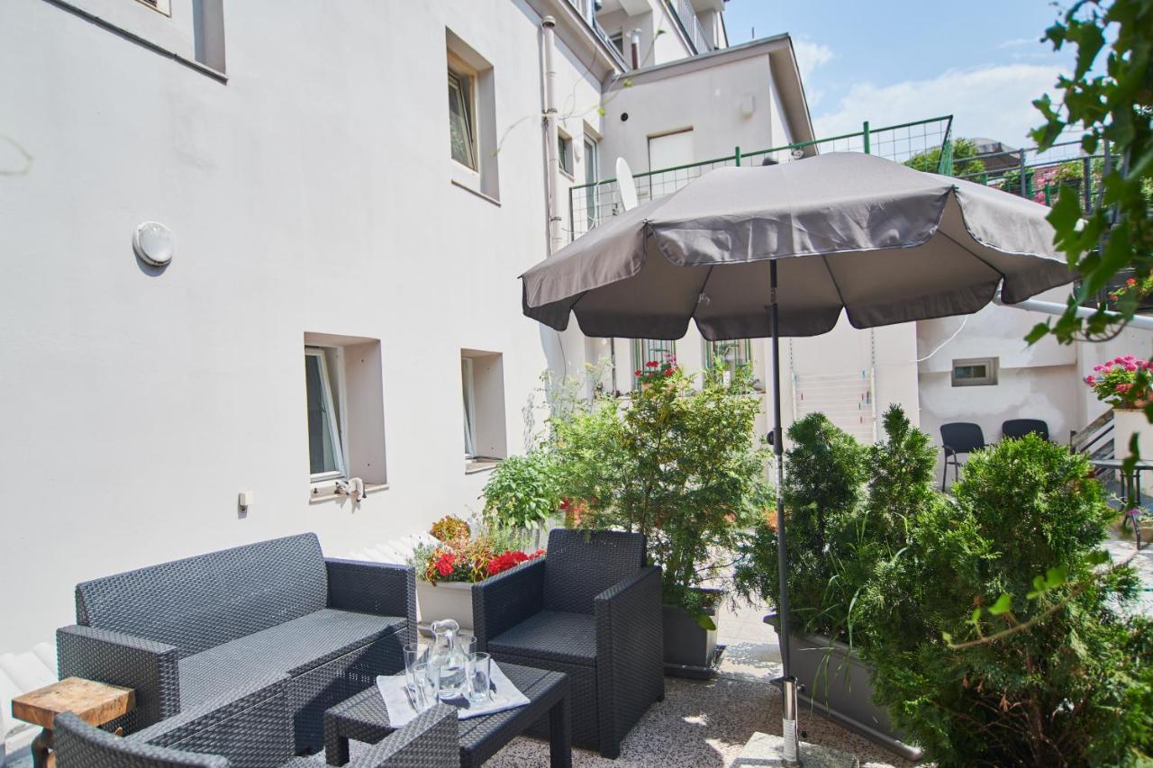 Nice Home To Stay At Prague Close To Castle With Terrace And Garden Экстерьер фото