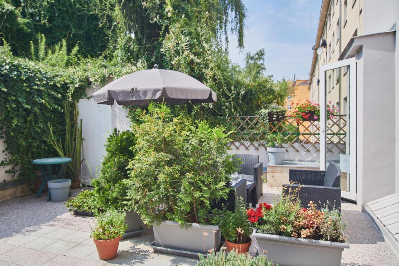 Nice Home To Stay At Prague Close To Castle With Terrace And Garden Экстерьер фото
